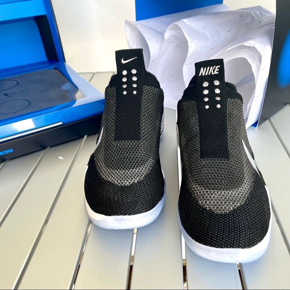 Black Nike Adapts BB - Picture 3 of 10